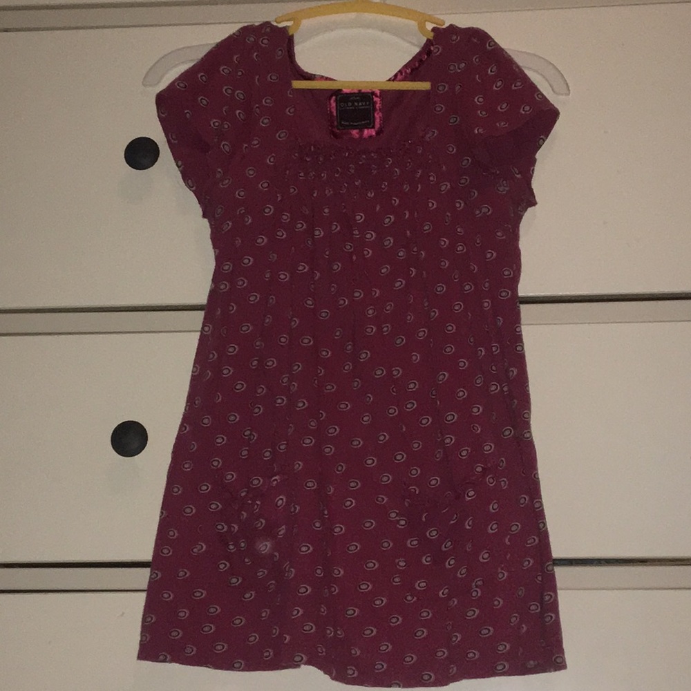 Old navy shirt